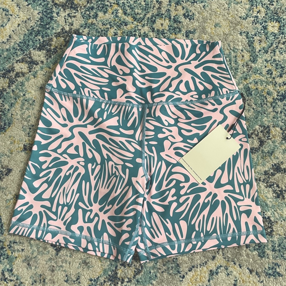 NWT Feed Me Fight Me reef biker shorts s